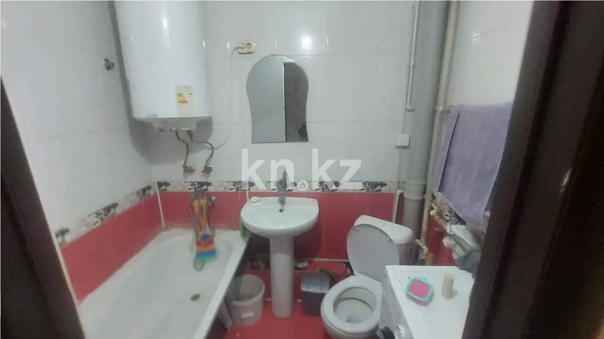 Продажа 2-комнатной квартиры, 44 м², мкр-н 18, дом  21 в Караганде - фото 4