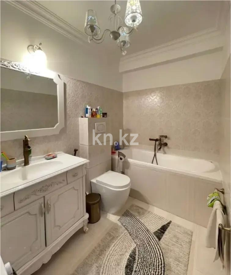 Продажа 2-комнатной квартиры, 81.7 м², ул. Рыскулбекова, дом  28/5 в Алматы - фото 5