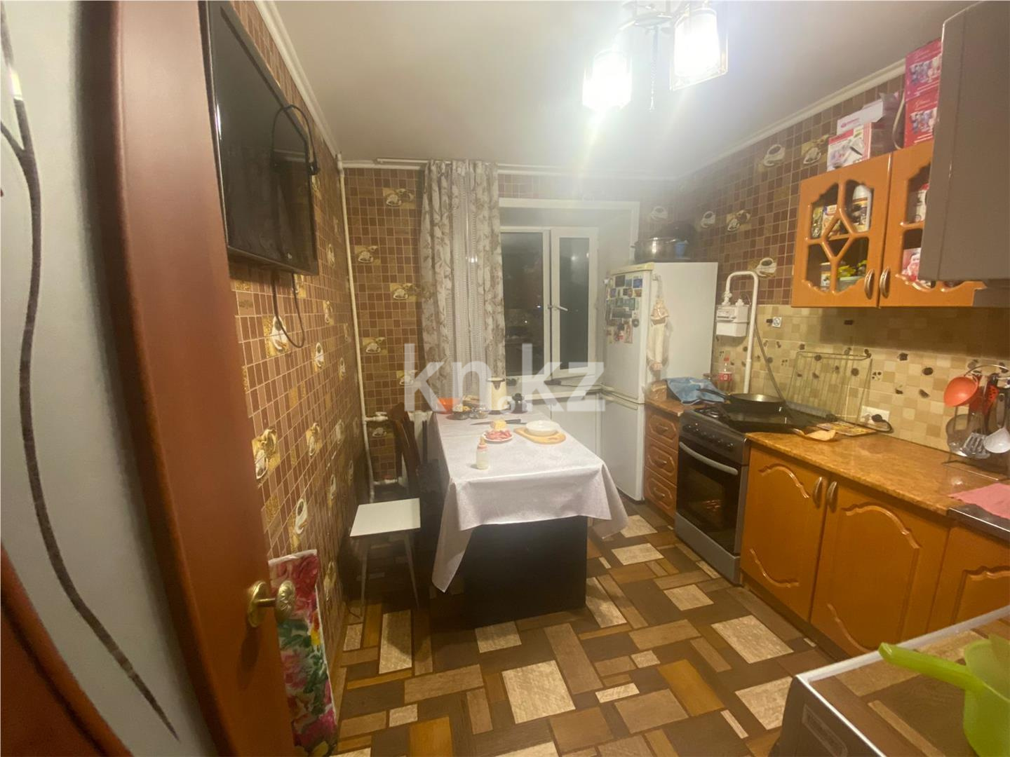 Продажа 3-комнатной квартиры, 63 м², ул. Муканова, дом  18 - Продажа  трехкомнатных квартир в Караганде фото 8 из 17