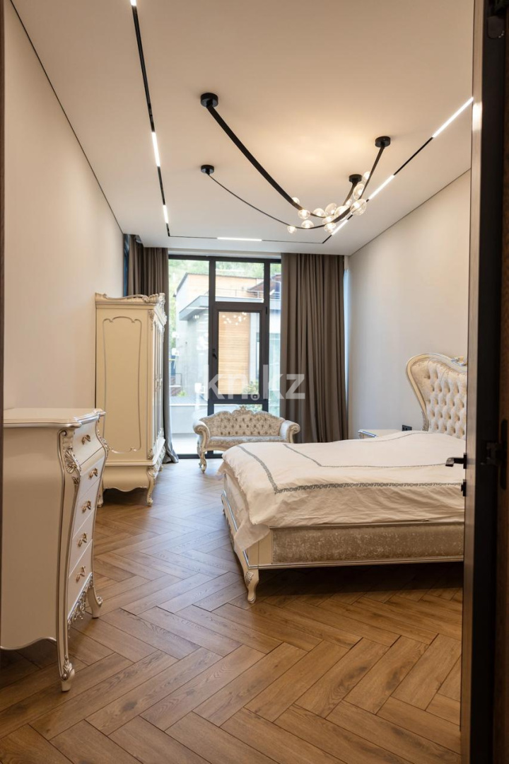 Продажа 6-комнатной квартиры, 650 м² - Продажа пятикомнатных и более квартир в Алматы фото 22 из 40