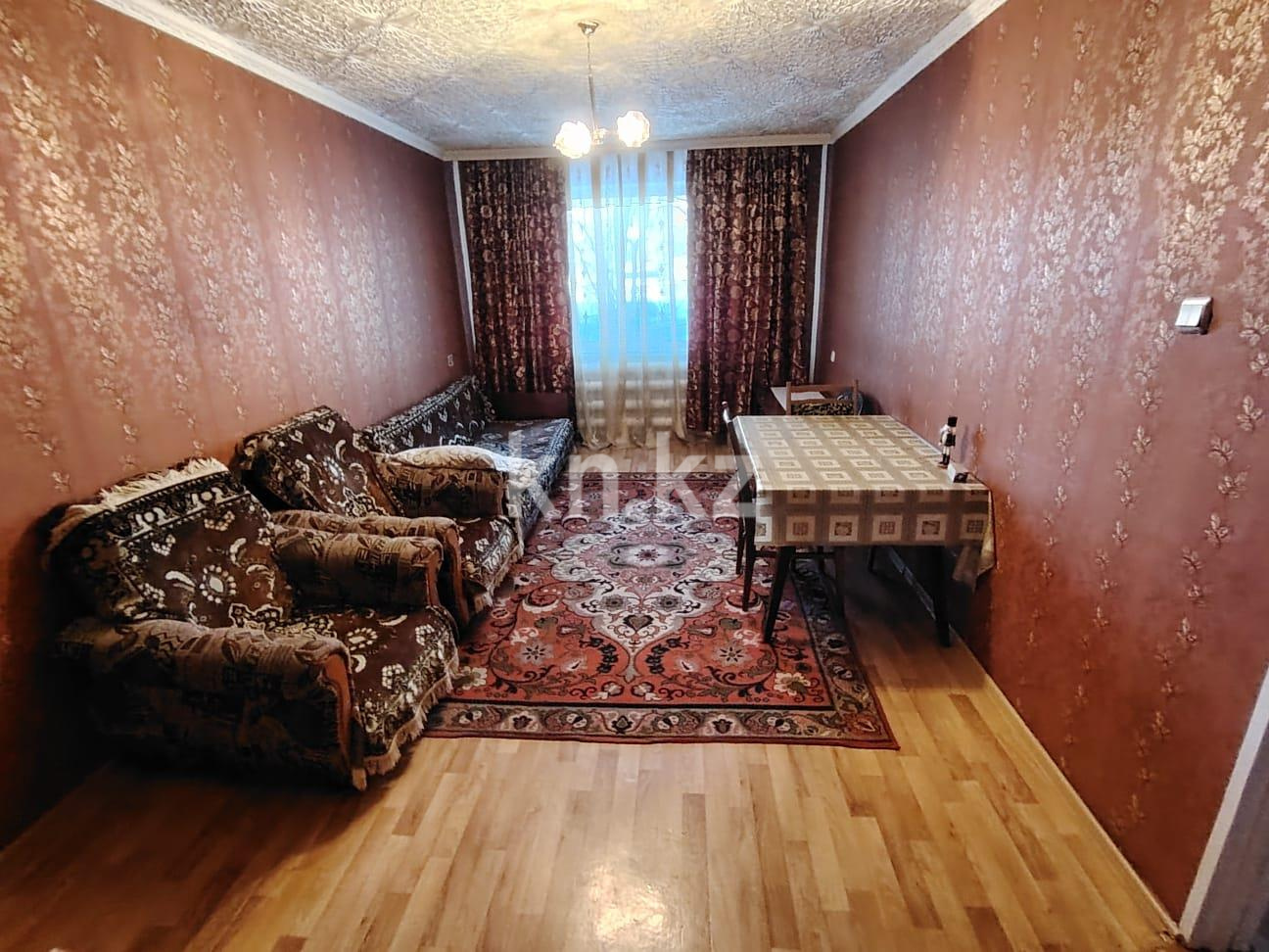 Продажа 2-комнатной квартиры, 44 м², ул. Карла Маркса - Продажа  двухкомнатных квартир в Шахтинске фото 1 из 8