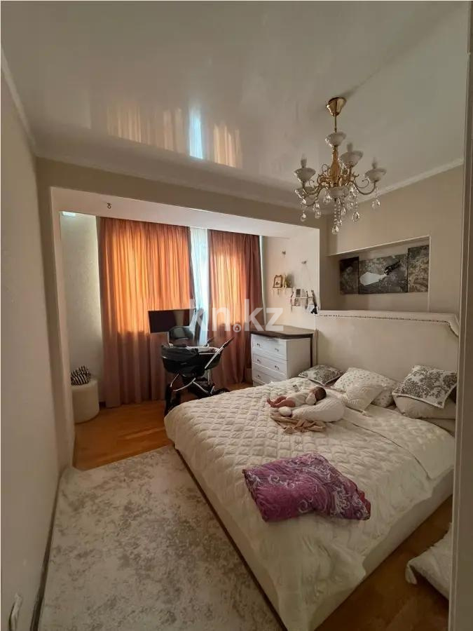 Продажа 4-комнатной квартиры, 120 м², мкр-н Мамыр-3, дом  7 - Продажа квартир в Алматы с фото фото 1 из 7