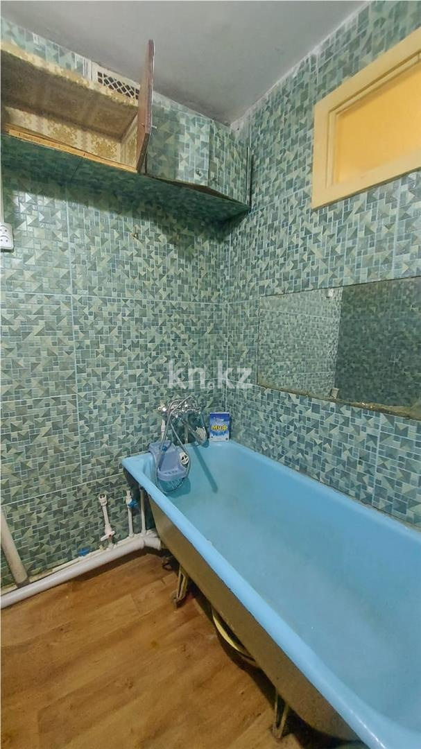 Продажа 2-комнатной квартиры, 43 м², 1 кв-л - Продажа  двухкомнатных квартир в Караганде фото 9 из 12