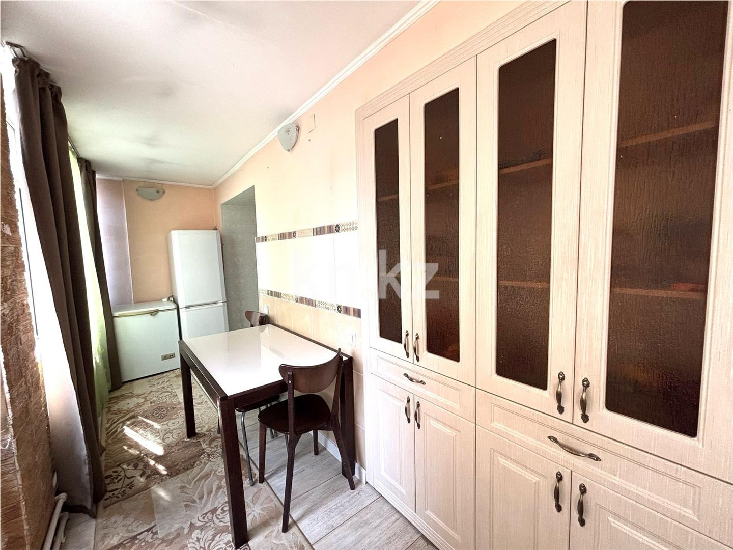 Продажа 3-комнатной квартиры, 62 м², ул. Крылова, дом  52 в Караганде - фото 3