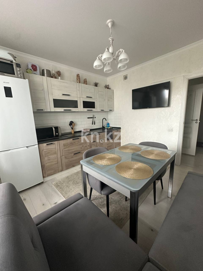 Аренда 1-комнатной квартиры посуточно, 50 м², ул. Баишева, дом  28 - Продажа квартир в Алматы фото 7 из 15