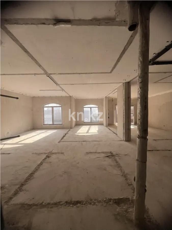 Продажа 3-комнатной квартиры, 135 м² в Алматы