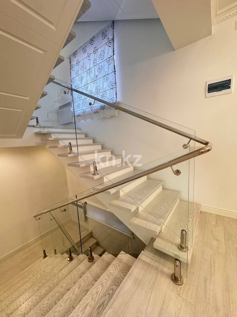 Продажа 5-комнатного дома, 255.7 м², ул. Муканова, дом  45/67 в Караганде - фото 11