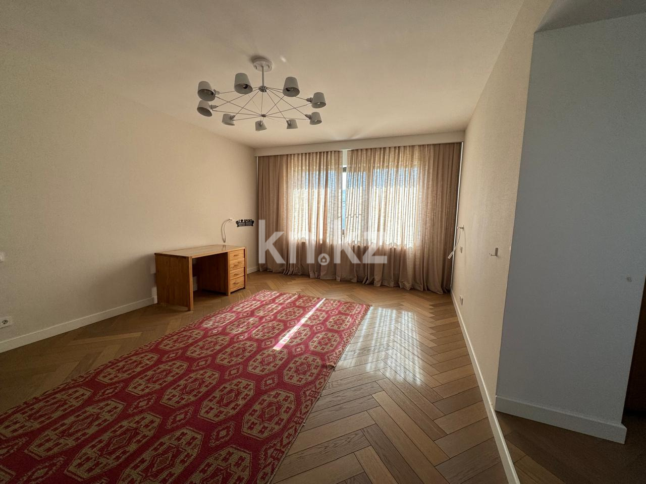 Аренда 5-комнатного дома, 380 м², Кыз Жибек, дом  18 - Аренда домов в Астане фото 29 из 40