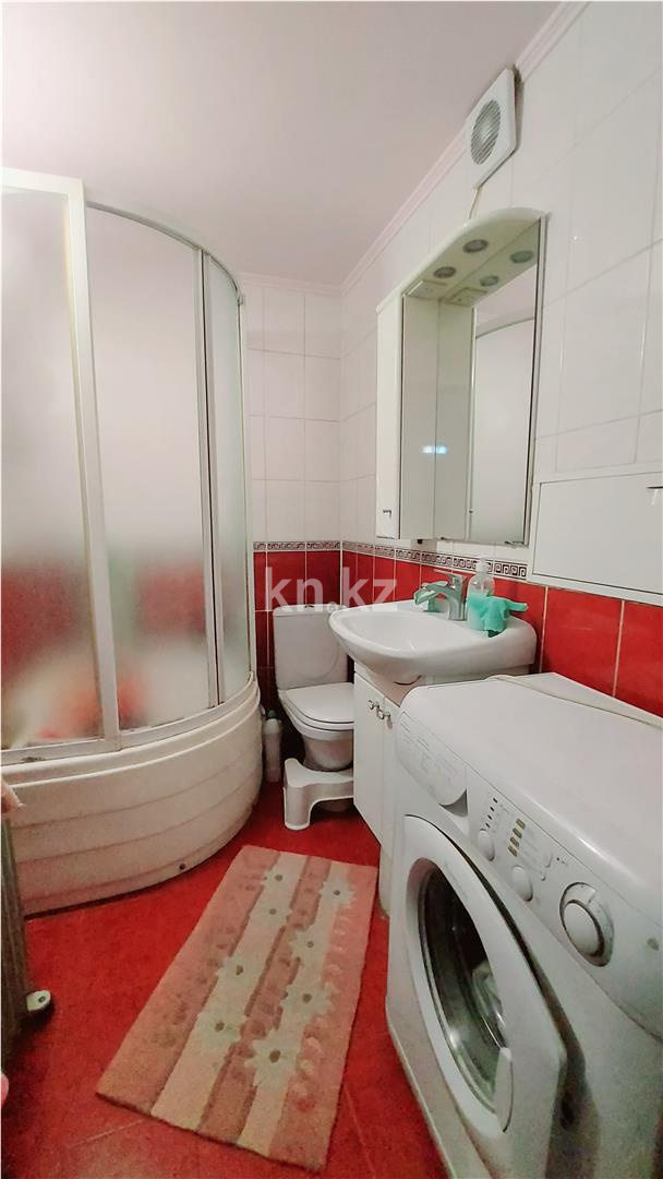 Продажа 3-комнатной квартиры, 76 м², пр. Н. Абдирова в Караганде - фото 16