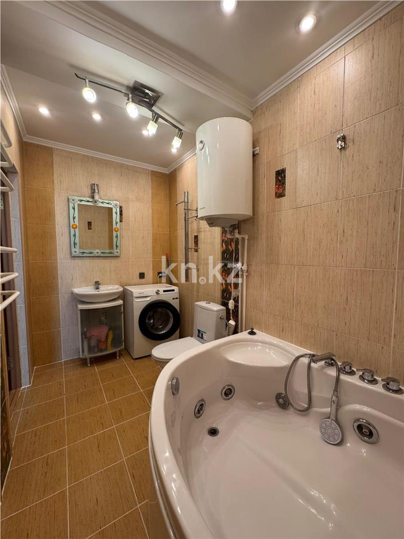 Продажа 4-комнатной квартиры, 102 м² - Продажа  четырехкомнатных квартир в Караганде фото 15 из 18