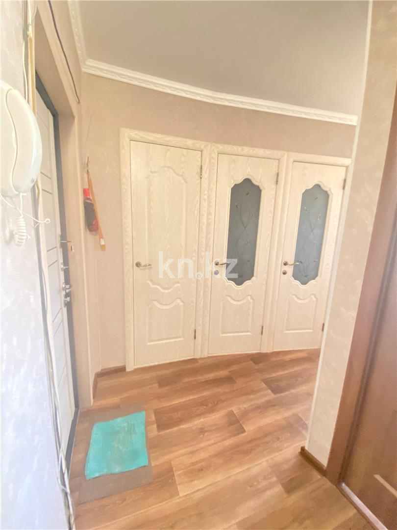 Продажа 4-комнатной квартиры, 61 м², ул. Язева - Продажа  четырехкомнатных квартир в Караганде фото 16 из 24