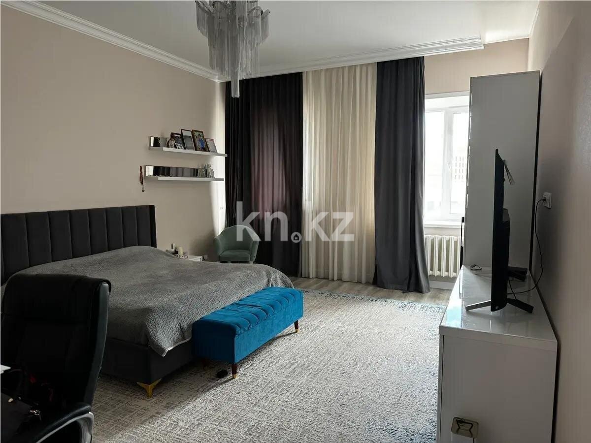 Продажа 4-комнатной квартиры, 220 м² в Астане - фото 2