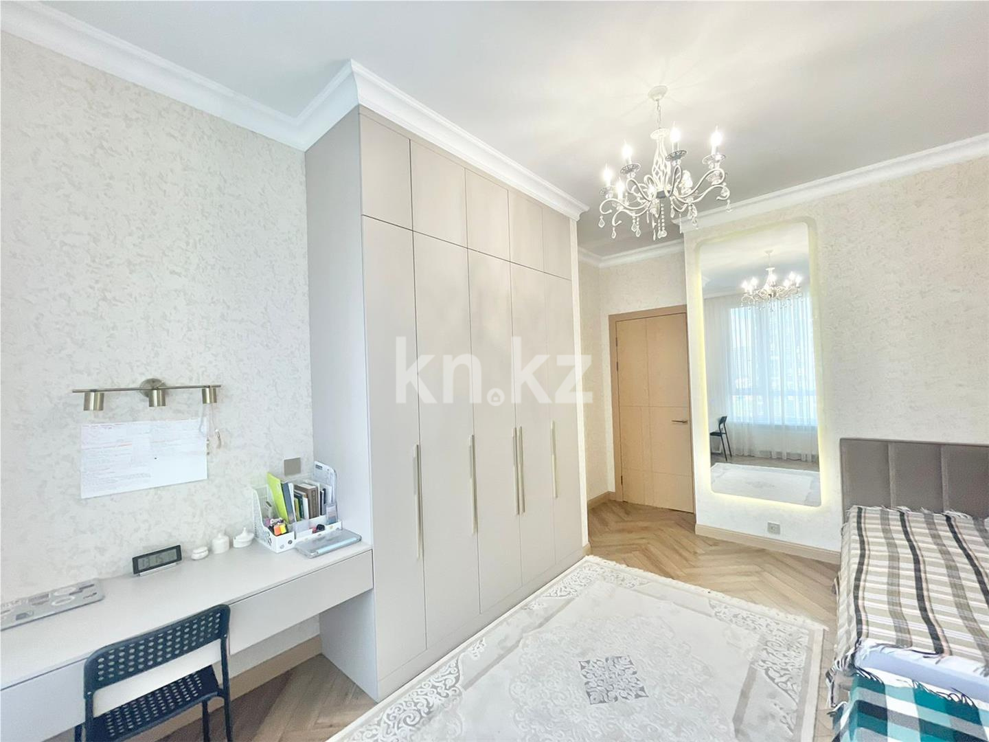 Продажа 4-комнатной квартиры, 115 м², пр. Аль-Фараби в Астане - фото 4