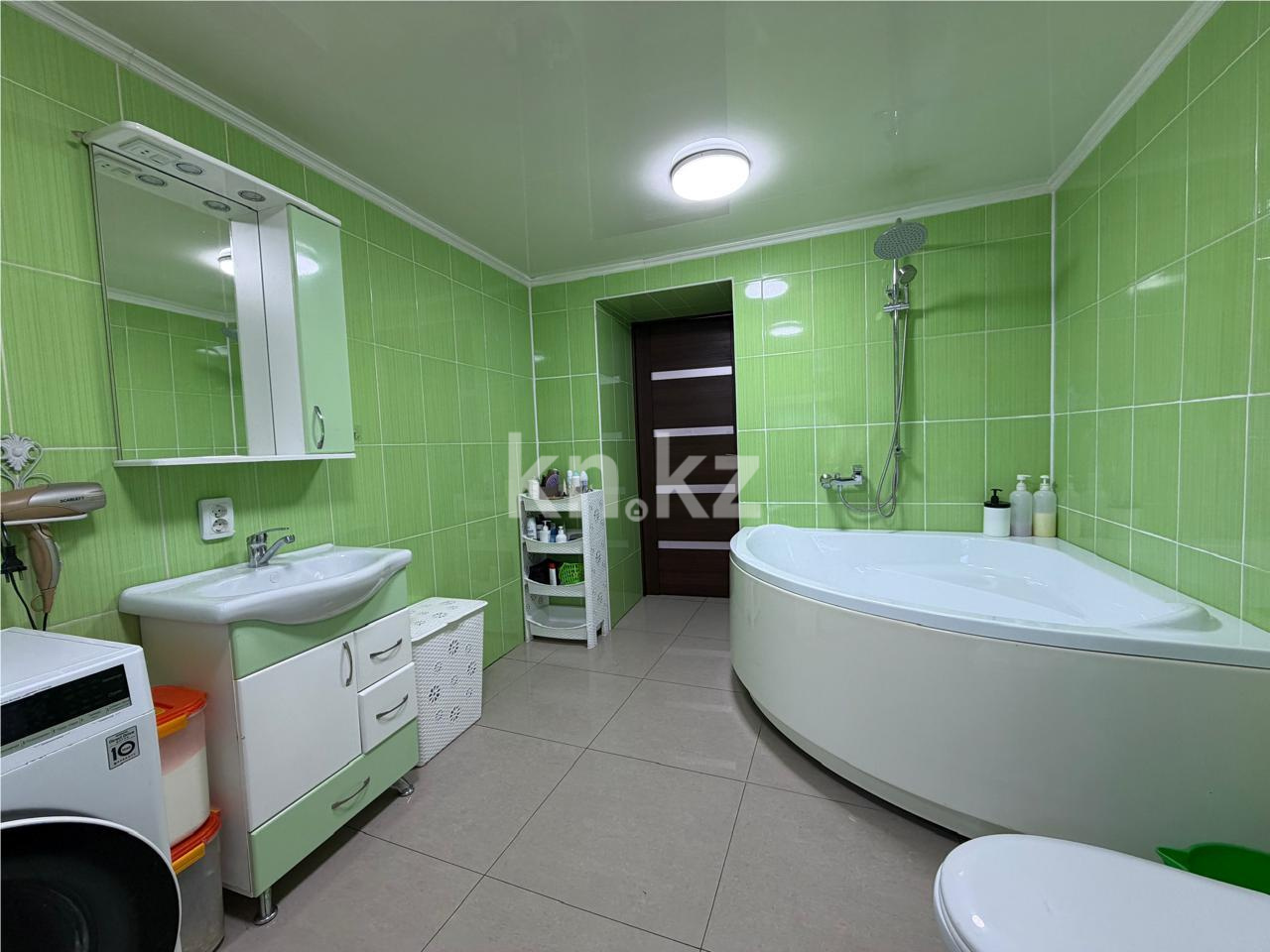 Продажа 5-комнатного дома, 120 м² - Продажа домов, коттеджей в Караганде - страница 2 фото 12 из 19