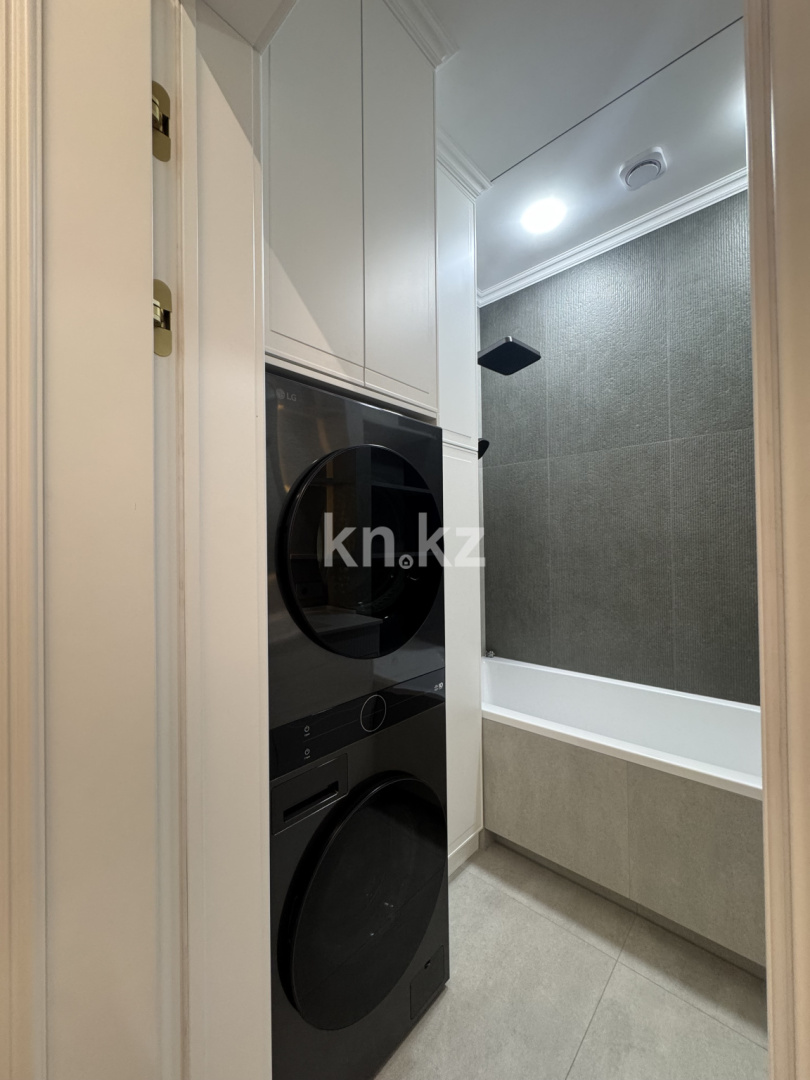 Продажа 3-комнатной квартиры, 115 м², ул. Утеген батыра, дом  11д - Продажа квартир в Алматы фото 29 из 40