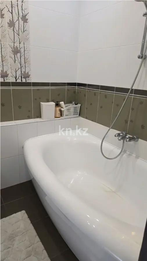 Продажа 2-комнатной квартиры, 72 м², ул. Кекилбайулы, дом  119А в Алматы - фото 4