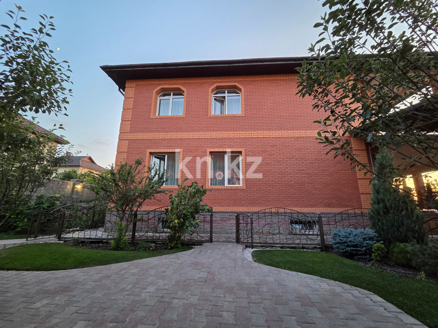 Продажа 8-комнатного дома, 367.3 м², ул. 22-я в Алматы - фото 11