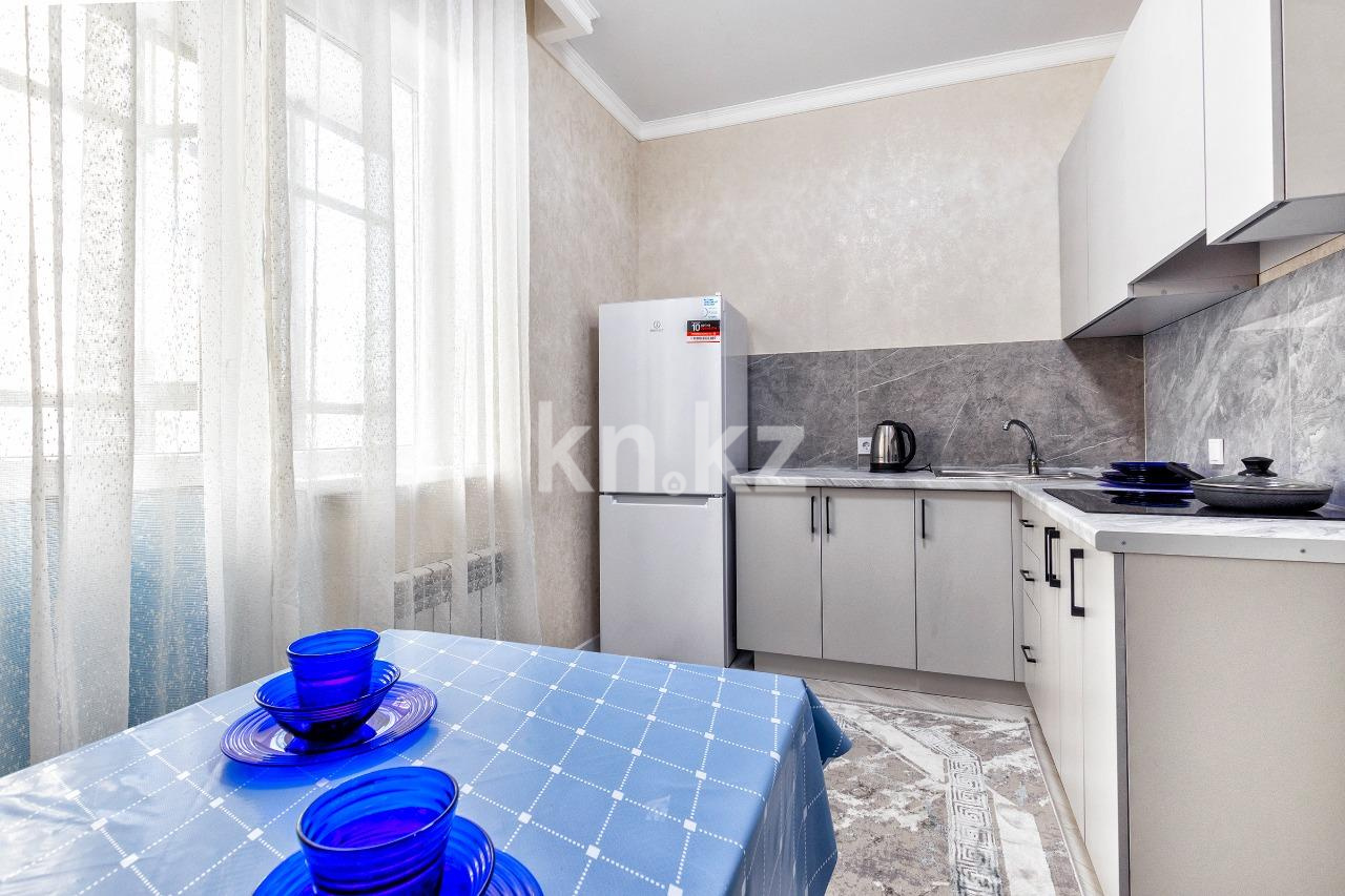 Аренда 1-комнатной квартиры посуточно, 50 м², пр. Кабанбай батыра, дом  29/2 - ул. Сыганак - Аренда квартир посуточно в Астане с фото фото 8 из 10