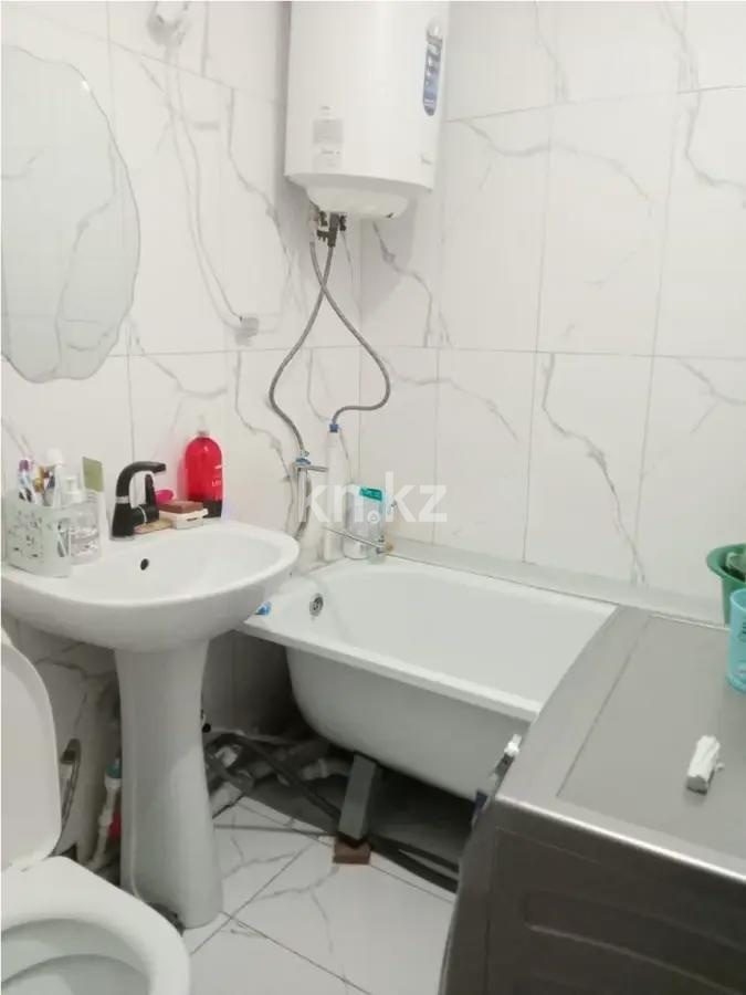 Продажа 2-комнатной квартиры, 45 м², мкр-н 21, дом  4 в Караганде - фото 4