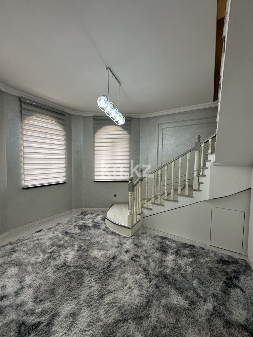 Продажа 8-комнатного дома, 300 м² - Продажа домов, коттеджей в Енбекшинском р-не Шымкента фото 13 из 27