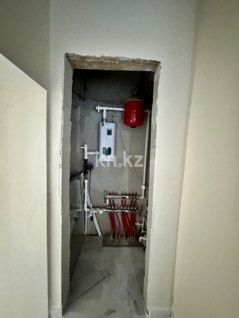 Продажа , 76 м², ул. Дюсембекова, дом  83/1 - Продажа офисных и торговых помещений в Караганде фото 8 из 18