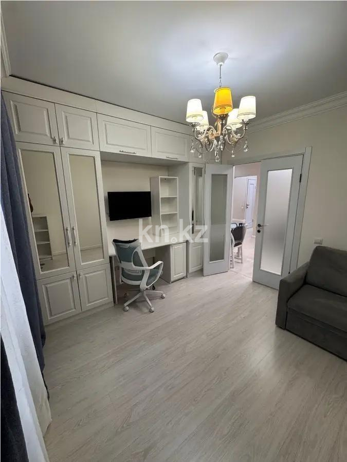 Продажа 2-комнатной квартиры, 55 м², мкр-н Аксай-5, дом  25 - Продажа квартир в Алматы фото 1 из 4
