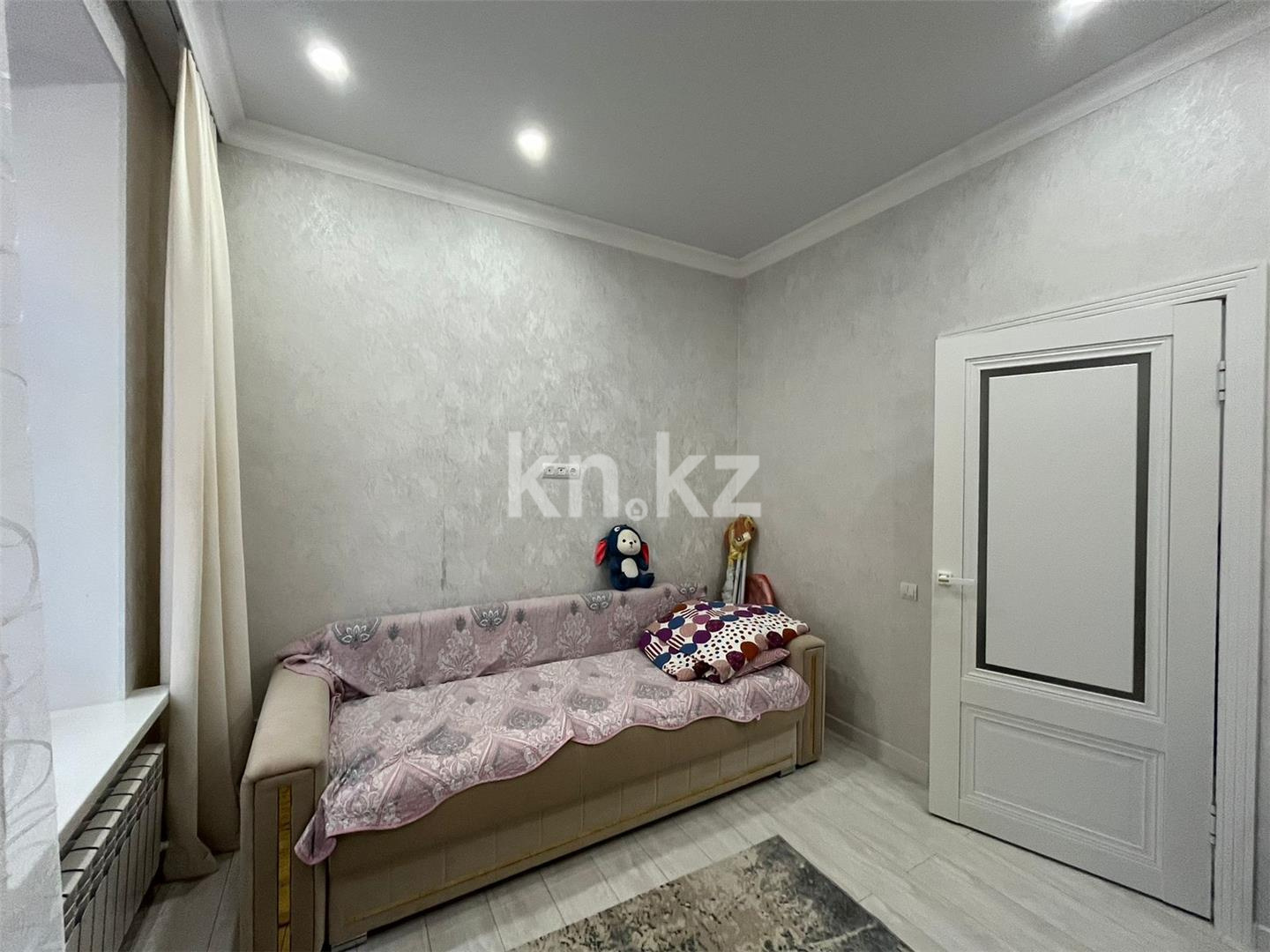 Продажа 3-комнатной квартиры, 74 м², ул. Ашимова в Караганде - фото 7