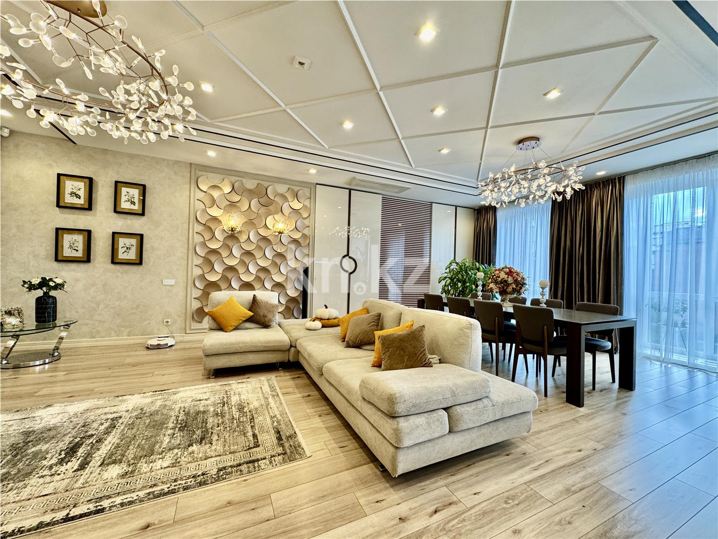 Продажа 4-комнатной квартиры, 198 м², ул. Ботаническая, дом  12/12 в Караганде - фото 10