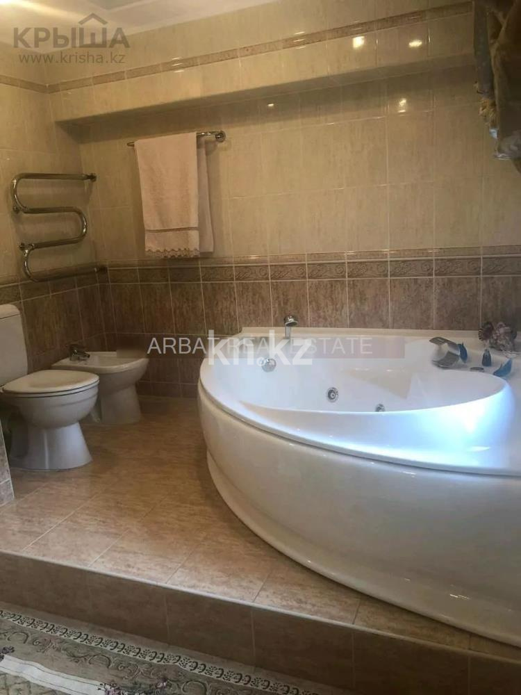 Продажа 4-комнатной квартиры, 106.5 м², ул. Валиханова, дом  124 - ул. Курмангазы - Продажа квартир в Алматы фото 14 из 17