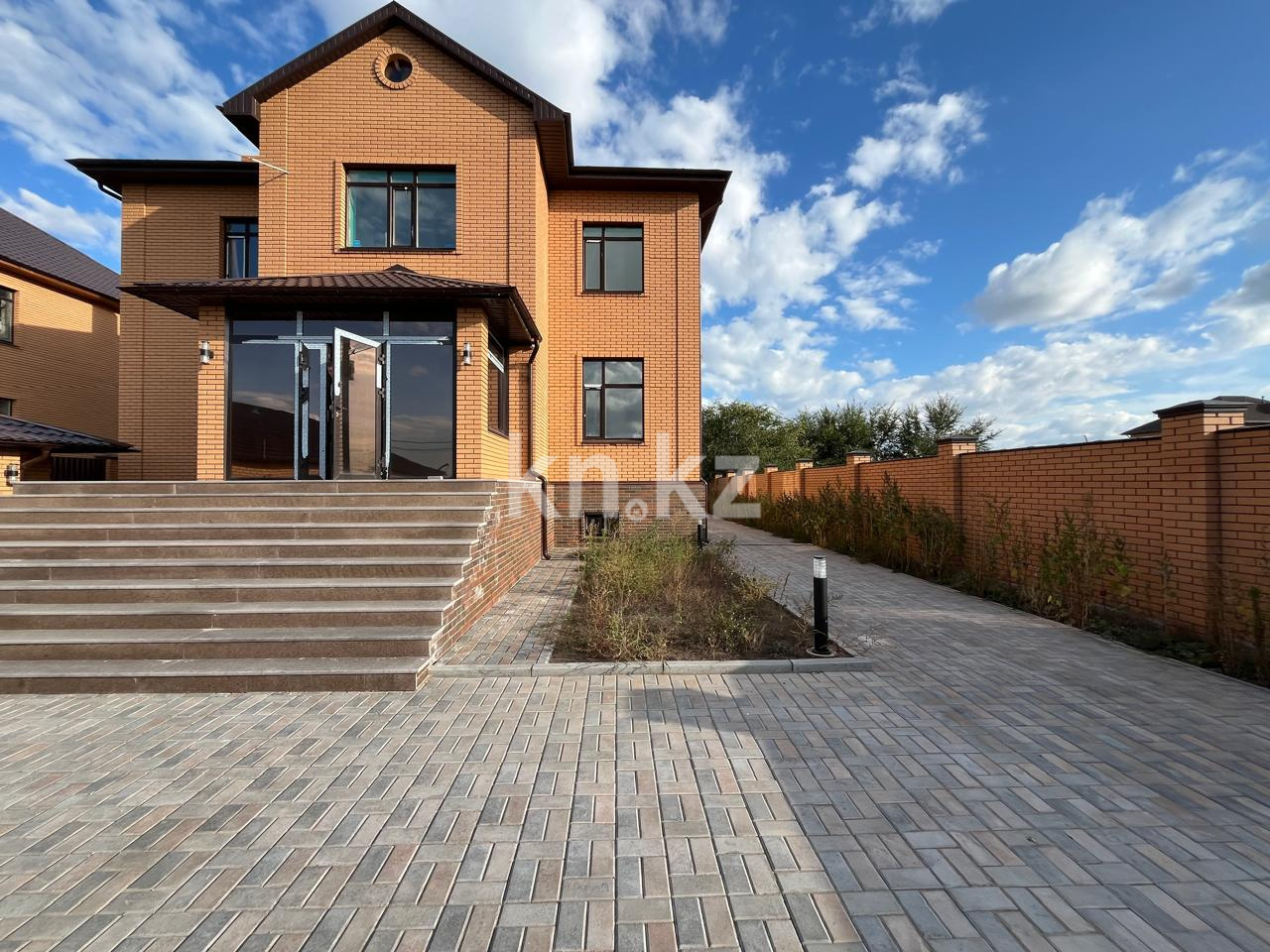 Продажа 7-комнатного дома, 400 м², Жанторе Абишева - Продажа домов, коттеджей в Караганде с фото фото 17 из 17