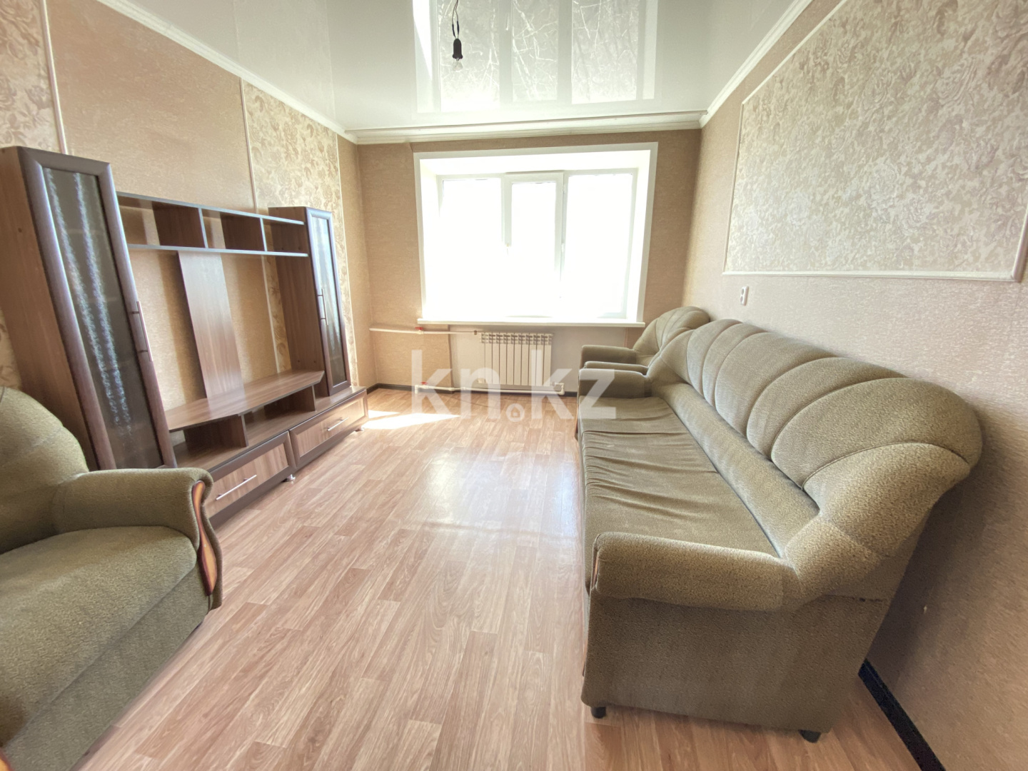 Продажа 2-комнатной квартиры, 47 м², мкр-н 22 в Караганде - фото 3