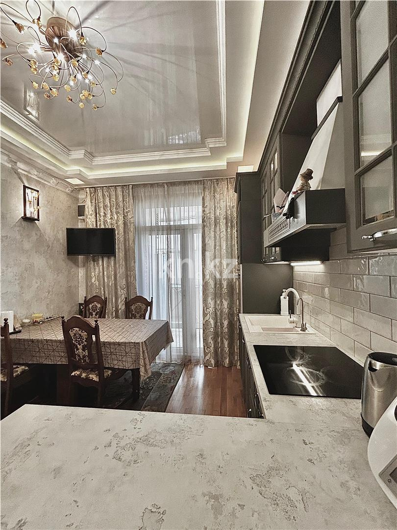 Продажа 3-комнатной квартиры, 104 м², ул. Лободы, дом  29/2 - Продажа  трехкомнатных квартир в Караганде с фото фото 1 из 28