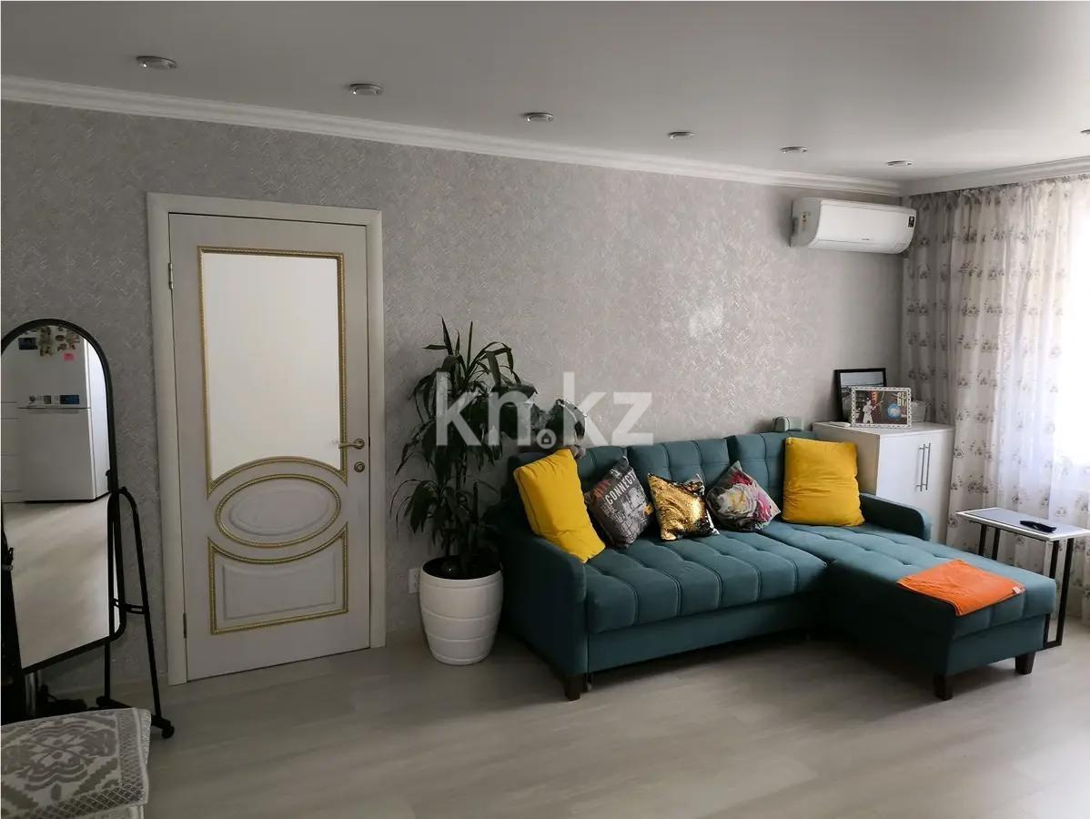 Продажа 2-комнатной квартиры, 44 м², пр. Н. Абдирова, дом  15 - Продажа квартир в Караганде фото 1 из 8
