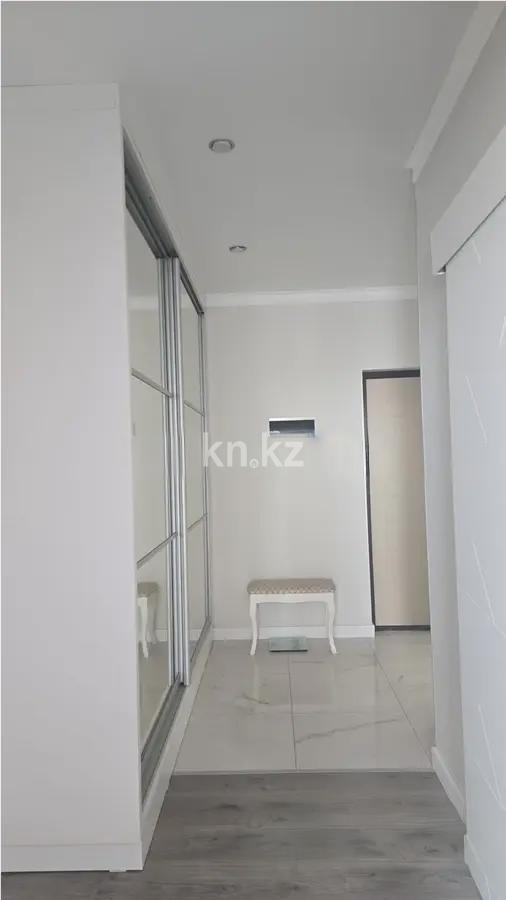 Продажа 3-комнатной квартиры, 59 м², ул. Куанышбаева, дом  9/2 в Астане - фото 5