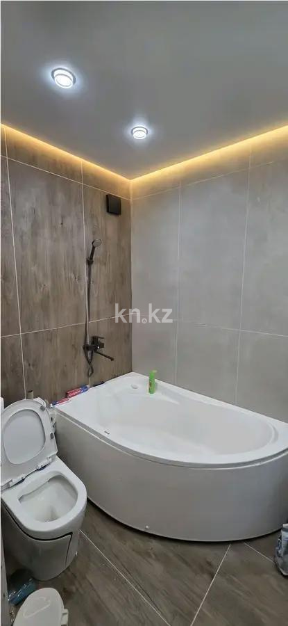 Продажа 2-комнатной квартиры, 70 м² в Алматы - фото 3