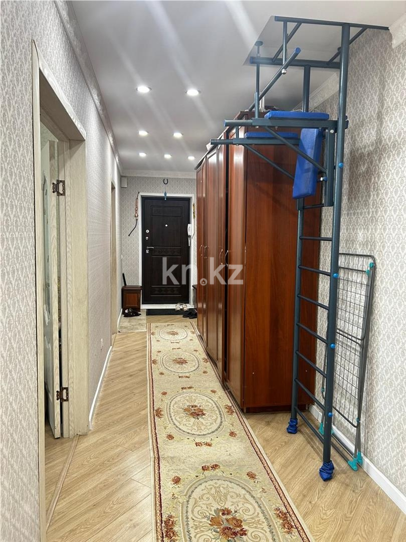 Продажа 3-комнатной квартиры, 90 м² в Караганде