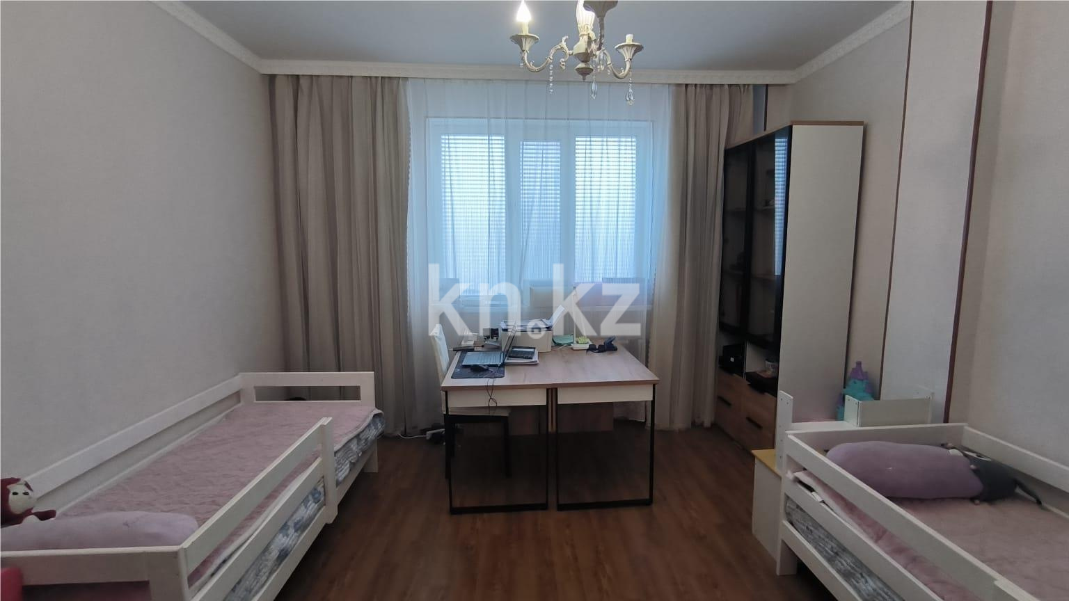 Продажа 3-комнатной квартиры, 81 м², ул. Сарыарка - Продажа квартир в Караганде фото 7 из 21