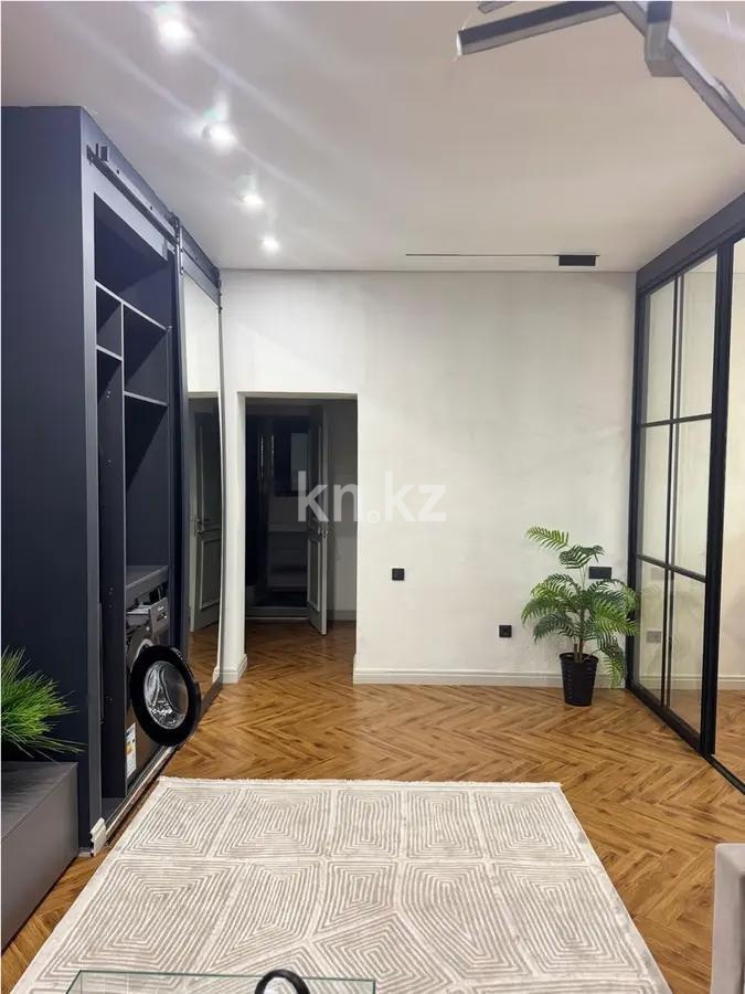 Продажа 2-комнатной квартиры, 95 м², мкр-н Самал-3, дом  15 - Продажа  двухкомнатных квартир в новостройках Алматы с фото фото 1 из 5