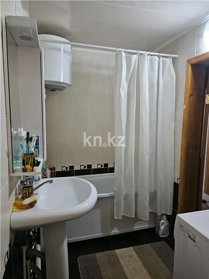 Продажа 3-комнатной квартиры, 70 м², ул. Магнитогорская, дом  21 в Караганде - фото 5