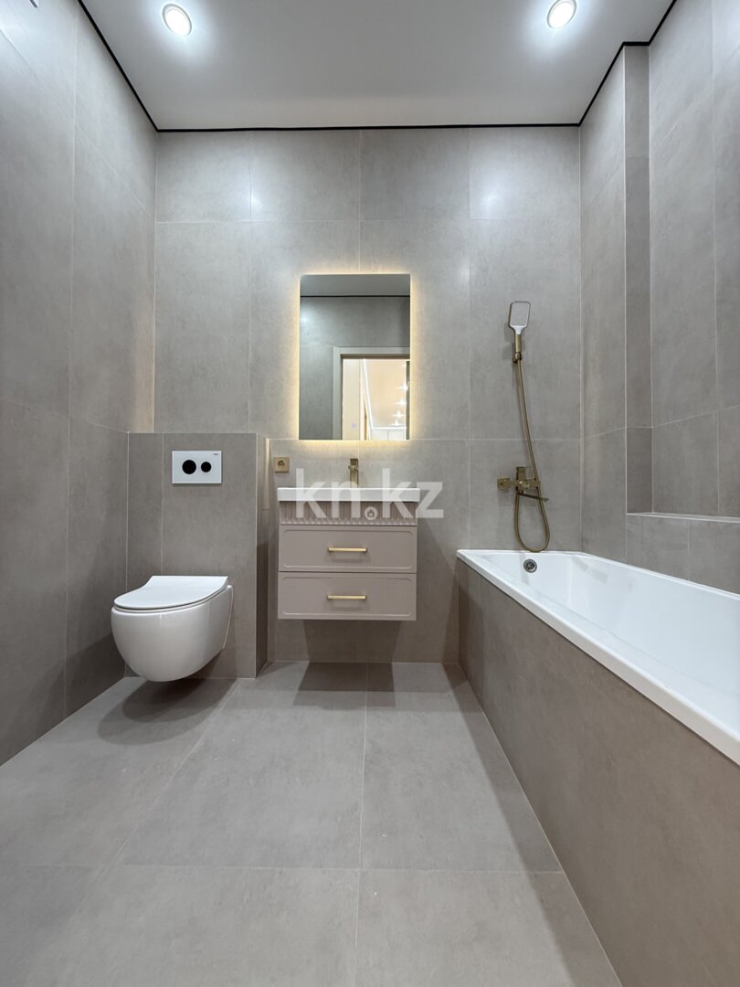 Продажа 2-комнатной квартиры, 62.5 м² в Астане - фото 8