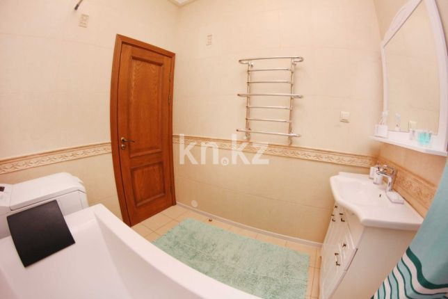 Аренда 3-комнатной квартиры посуточно, 130 м², ул. Розыбакиева, дом  289 - Аренда жилой и коммерческой недвижимости в Алматы фото 16 из 21