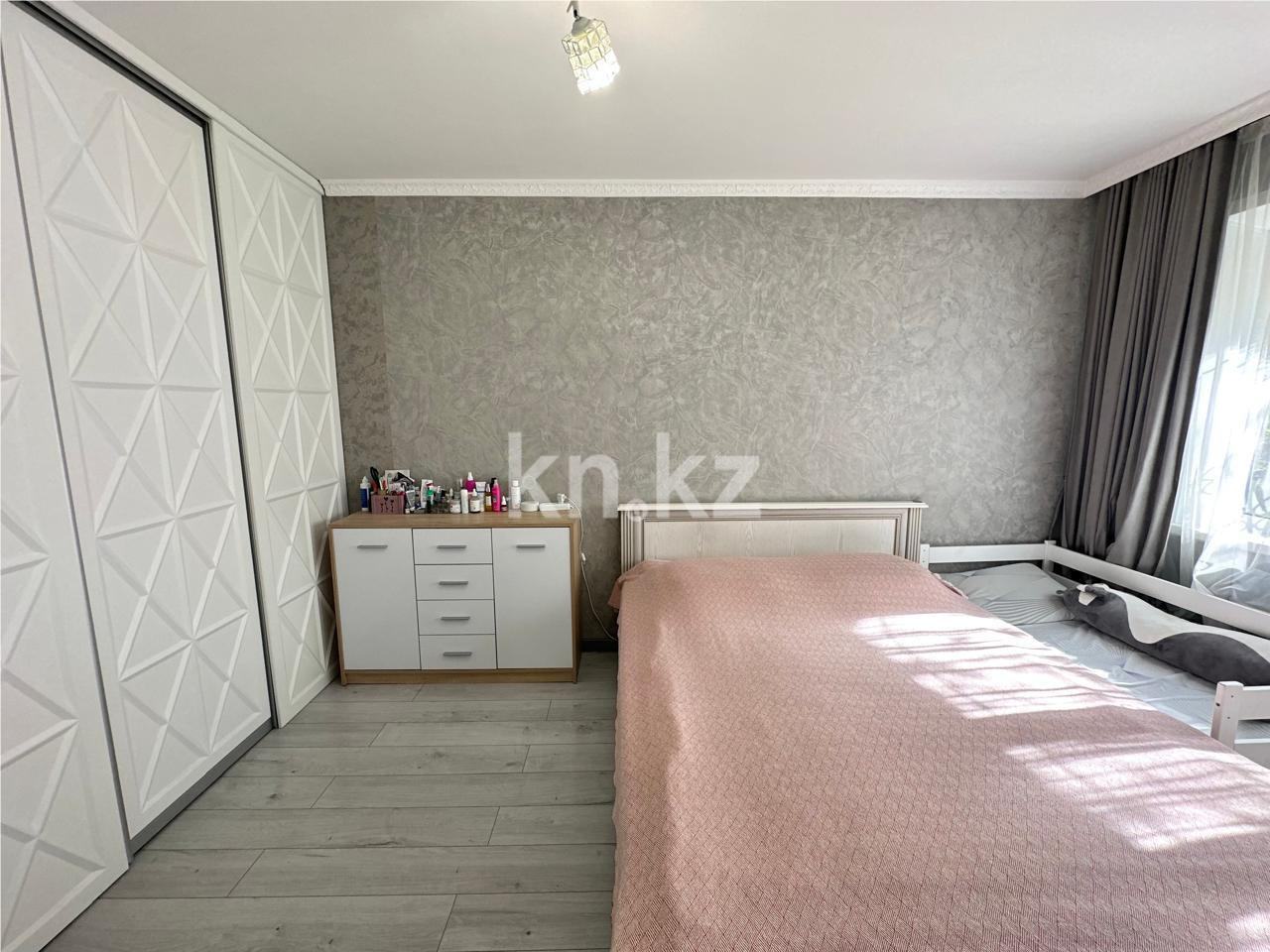Продажа 2-комнатной квартиры, 47 м², ул. Ержанова, дом  22 - Продажа квартир в Караганде фото 1 из 8