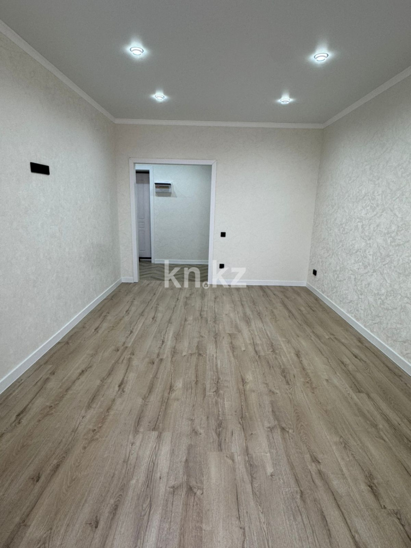 Продажа 1-комнатной квартиры, 43.8 м², ул. Кеменгер, дом  36 - Продажа жилой и коммерческой недвижимости в Уральске фото 2 из 11