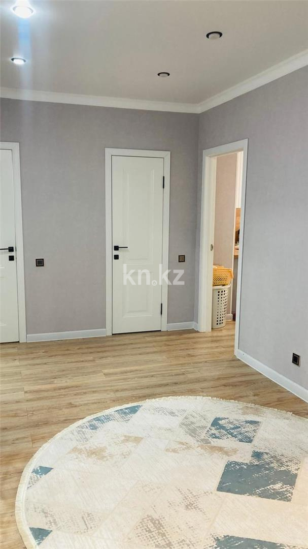 Продажа 3-комнатной квартиры, 84 м², ул. Сатыбалдина - Продажа  трехкомнатных квартир в Караганде фото 23 из 26