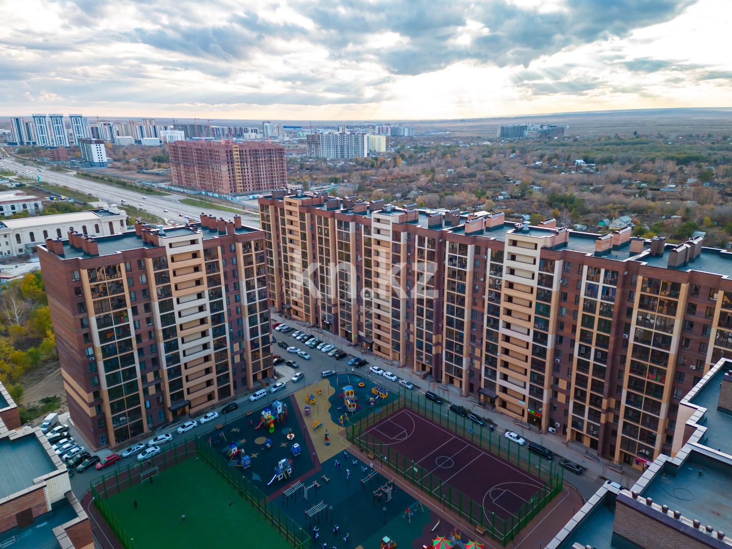 Продажа 3-комнатной квартиры, 95 м², ул. Айтматова, дом  60/1 в Астане - фото 18