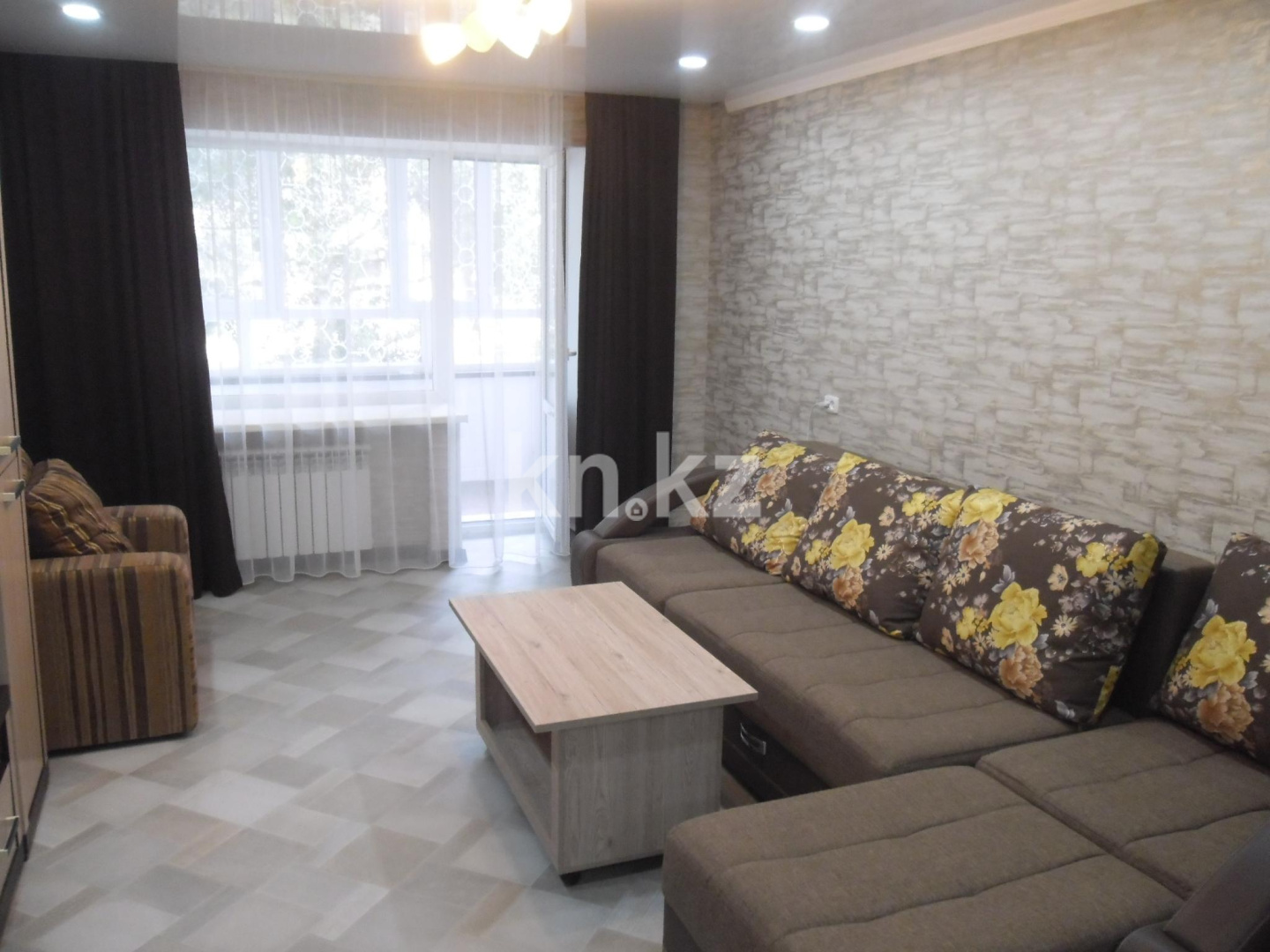 Аренда 1-комнатной квартиры посуточно, 45 м², ул. Набережная Славского, дом  50 в Усть-Каменогорске - фото 35