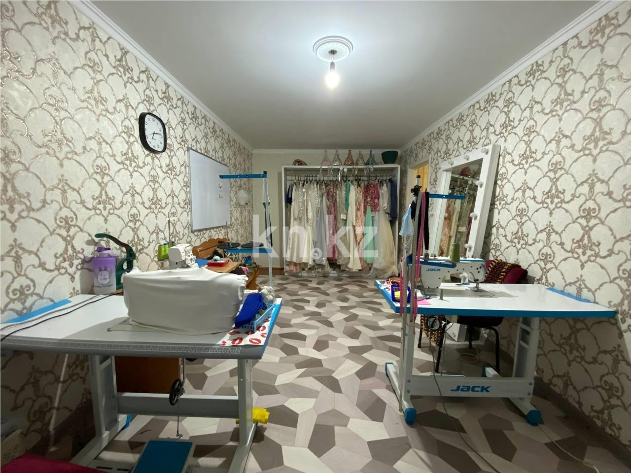 Продажа 2-комнатной квартиры, 51 м² - Продажа квартир в панельном доме в Темиртау - страница 3 фото 2 из 14