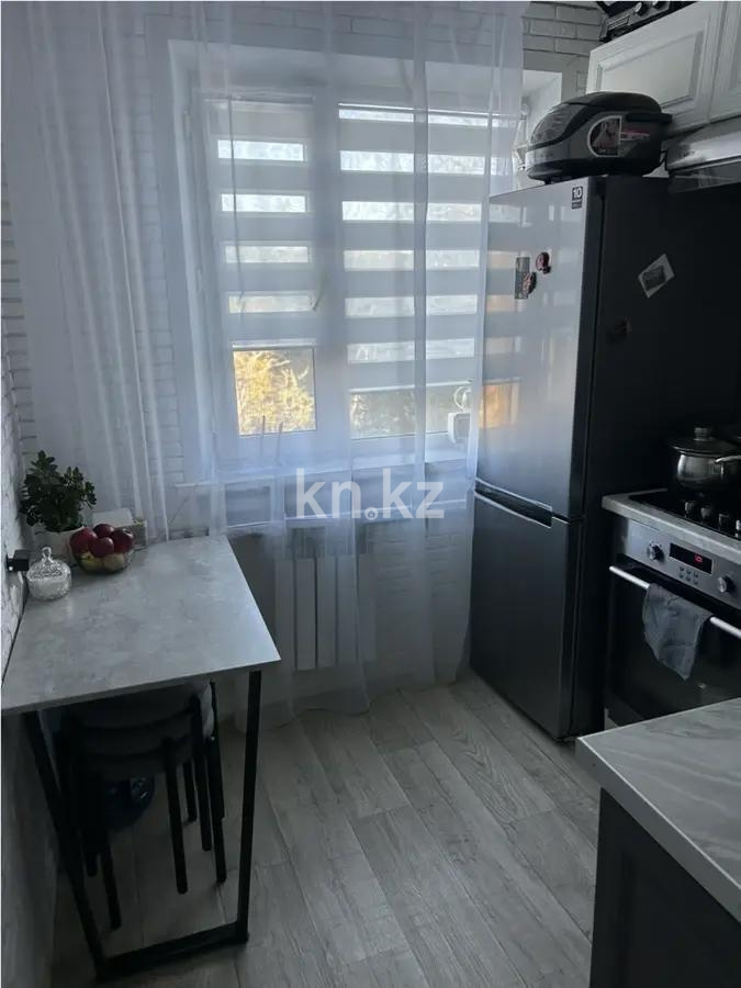 Продажа 3-комнатной квартиры, 63 м², пр. Строителей, дом  15 в Караганде - фото 5
