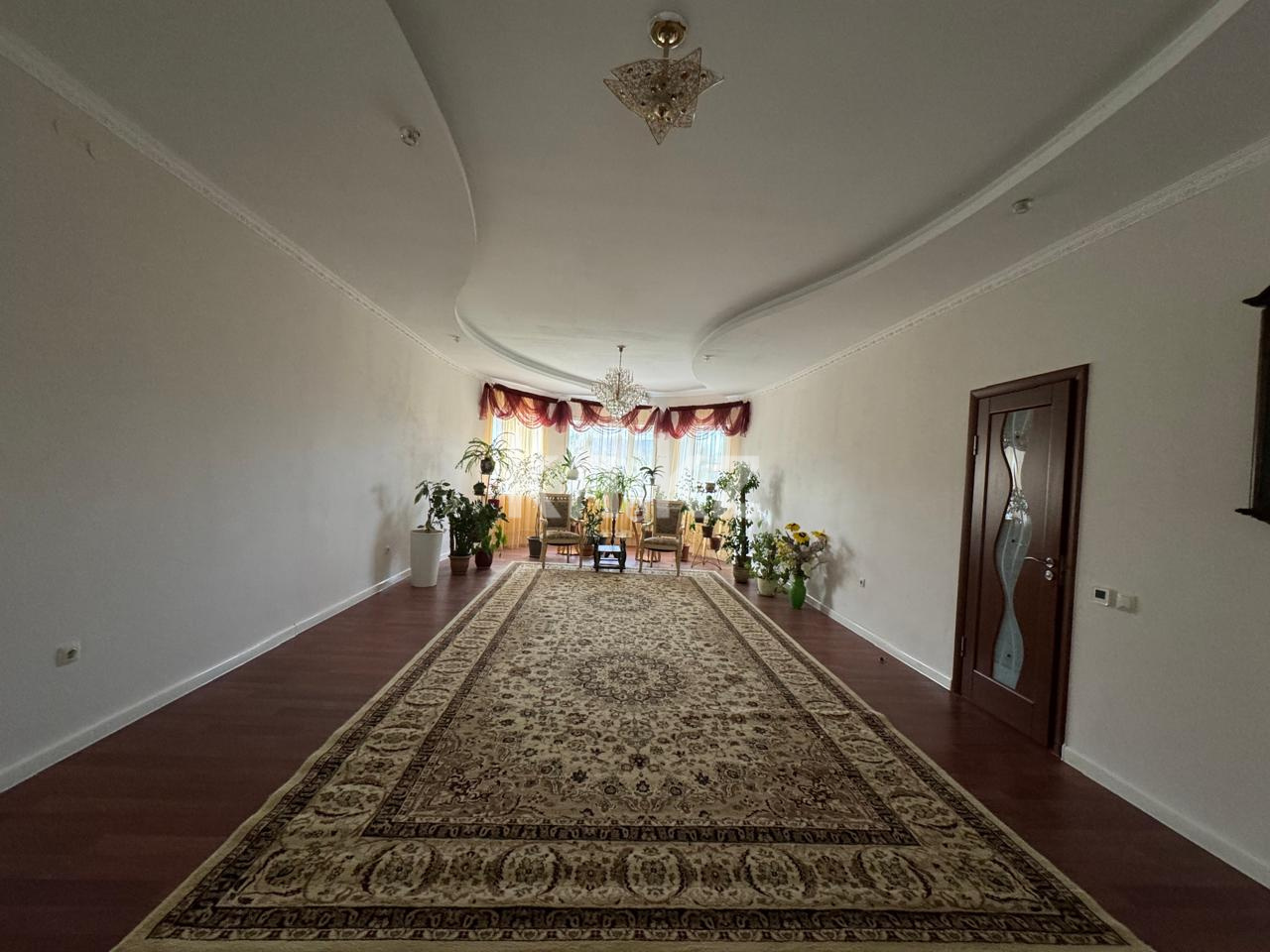 Аренда 8-комнатного дома, 400 м², ул. Кыз-Жибек - Аренда квартир помесячно в Казахстане фото 8 из 35