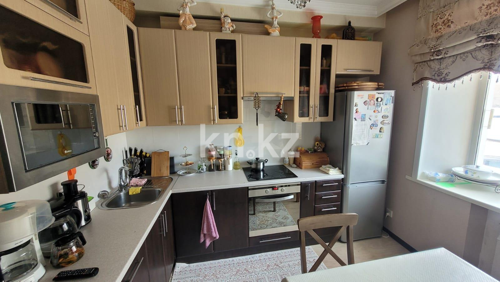 Продажа 3-комнатной квартиры, 82 м², ул. Абая в Караганде - фото 8